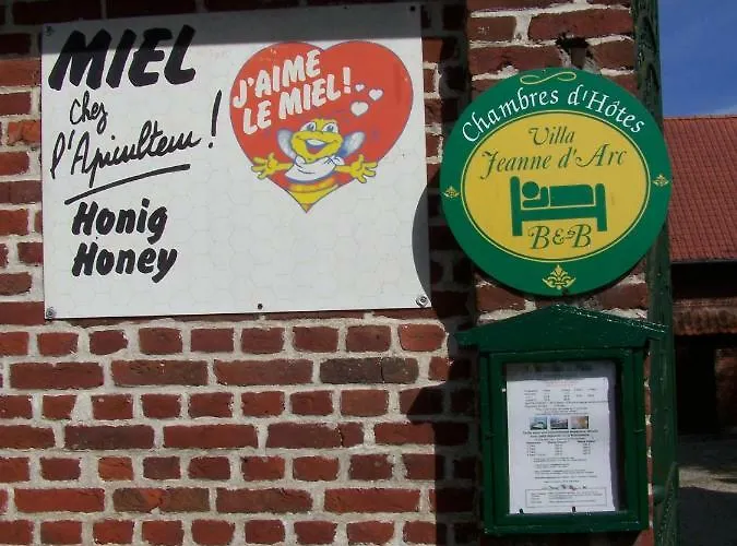 Domaine Jeanne D'arc Couette-café