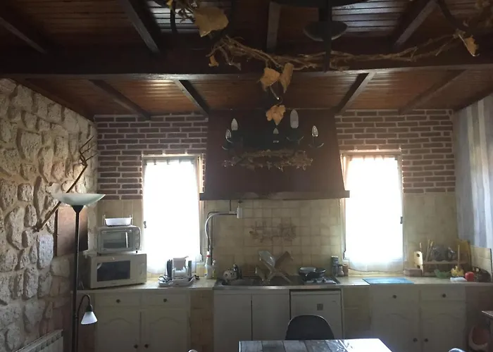 Domaine Jeanne D'arc Couette-café